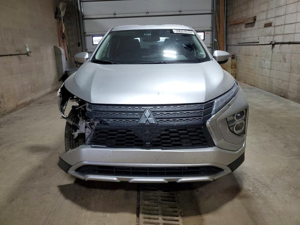 2025 MITSUBISHI ECLIPSE CROSS SE 5