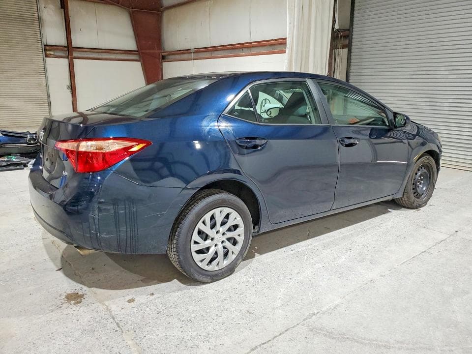 2019 TOYOTA COROLLA LE 3