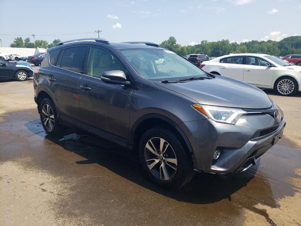 2018 TOYOTA RAV4 XLE 4