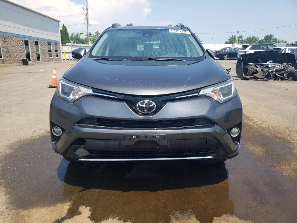 2018 TOYOTA RAV4 XLE 5