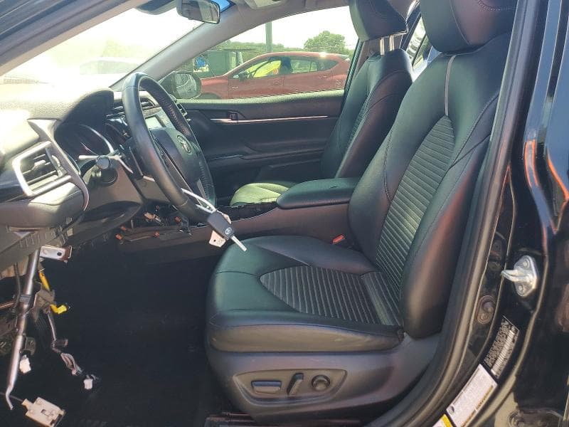 2018 TOYOTA CAMRY SE 7