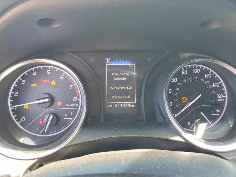2018 TOYOTA CAMRY SE 9