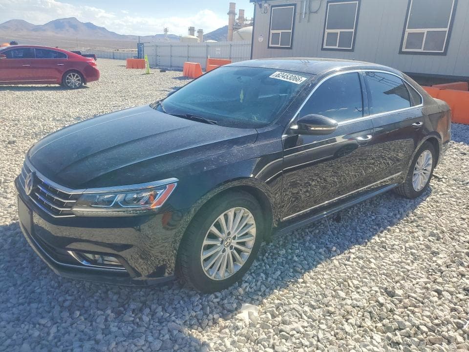 2017 VOLKSWAGEN PASSAT SE - 1