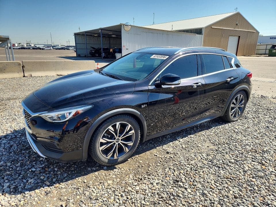 2018 INFINITI QX30 LUXURY - 1