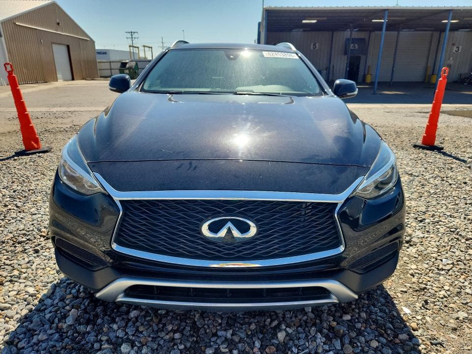 2018 INFINITI QX30 LUXURY 5