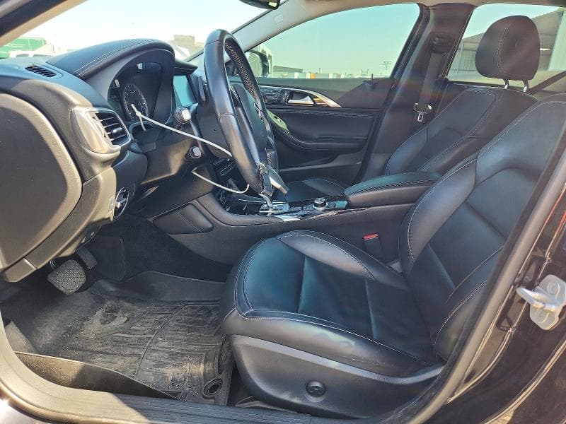 2018 INFINITI QX30 LUXURY 7
