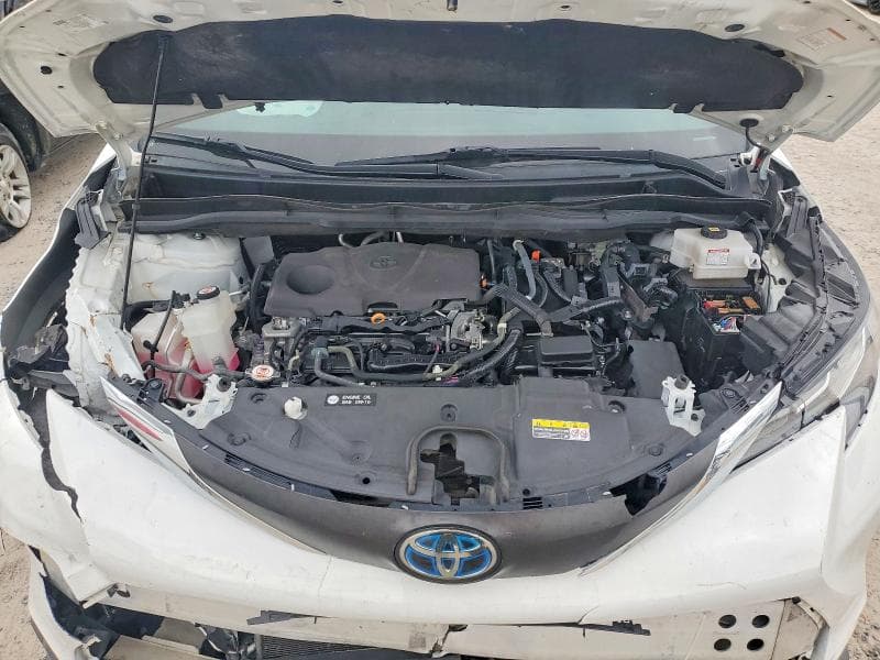 2021 TOYOTA SIENNA LE LE 13