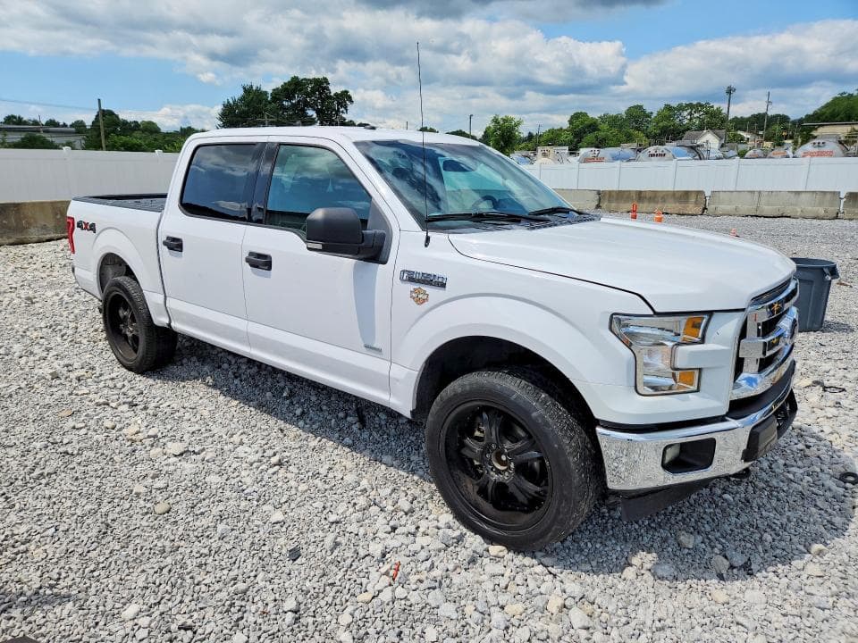 2017 FORD F150 SUPERCREW 4