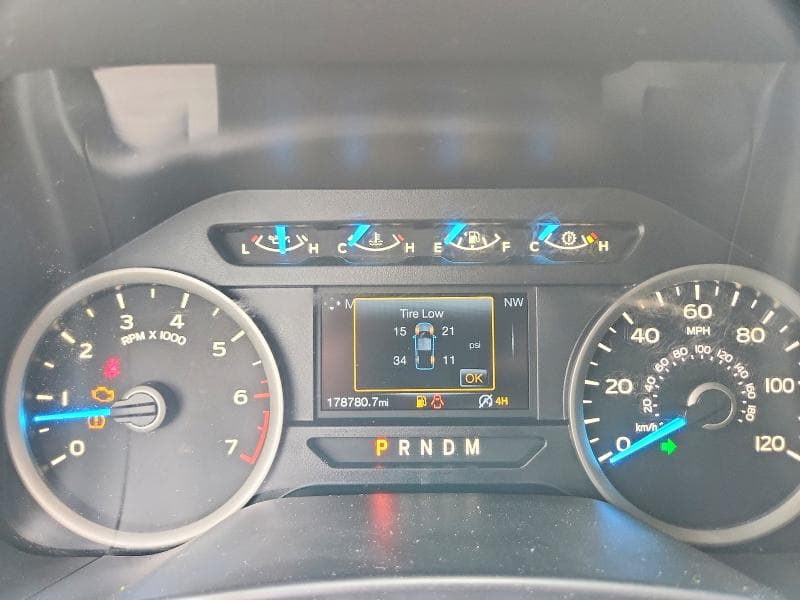 2017 FORD F150 SUPERCREW 9