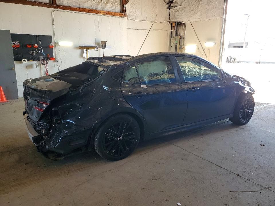 2026 TOYOTA CAMRY SE 3