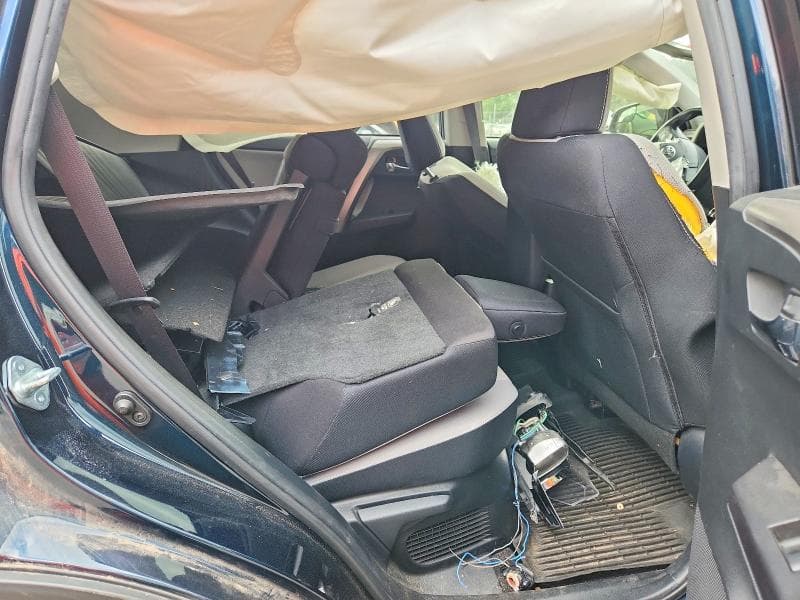2017 TOYOTA RAV4 HYBRID XLE 11
