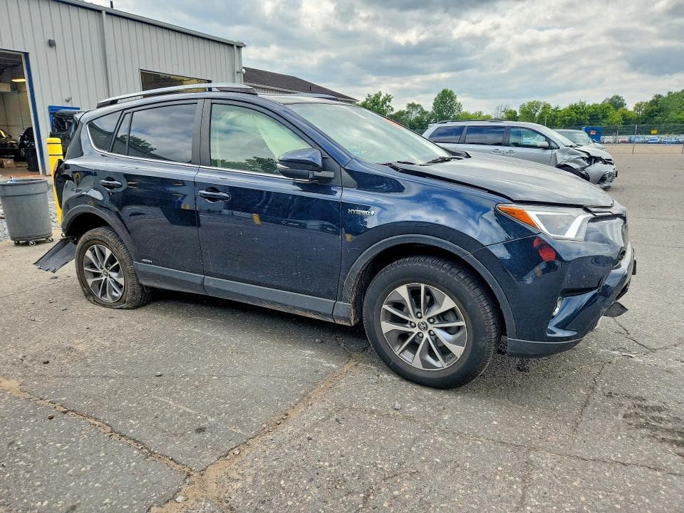2017 TOYOTA RAV4 HYBRID XLE 4