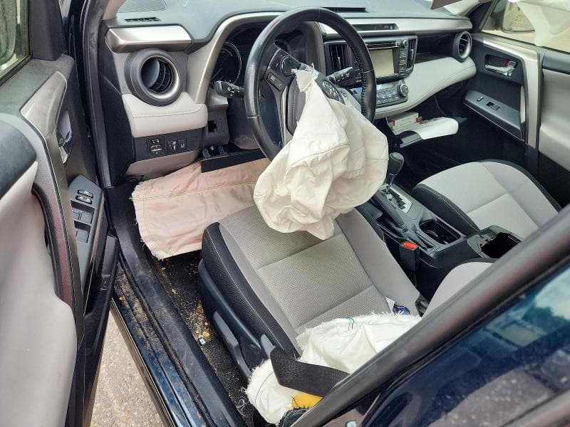 2017 TOYOTA RAV4 HYBRID XLE 8
