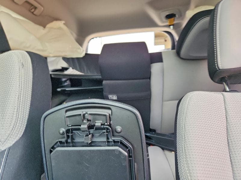 2017 TOYOTA RAV4 HYBRID XLE 10