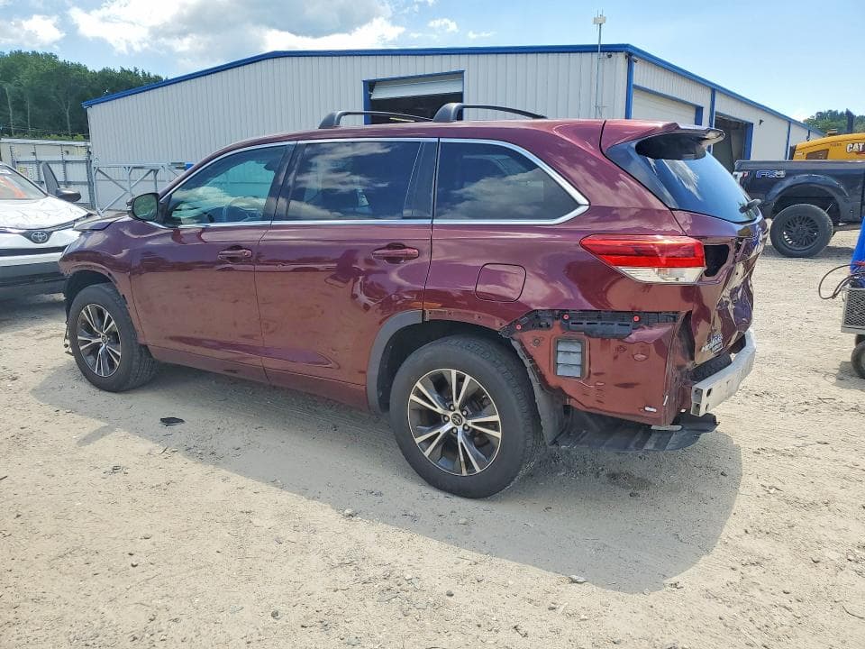 2017 TOYOTA HIGHLANDER LE 2