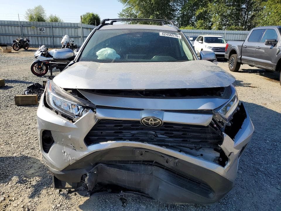 2020 TOYOTA RAV4 XLE PREMIUM 5