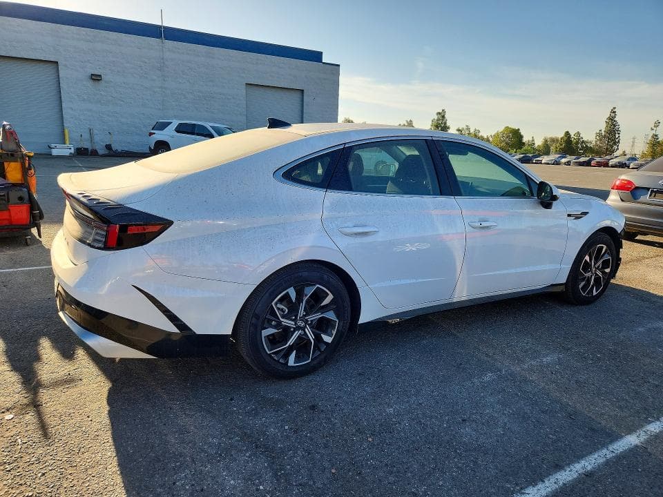 2025 HYUNDAI SONATA SEL 3