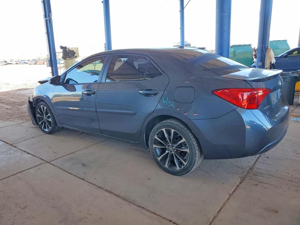 2018 TOYOTA COROLLA SE 2