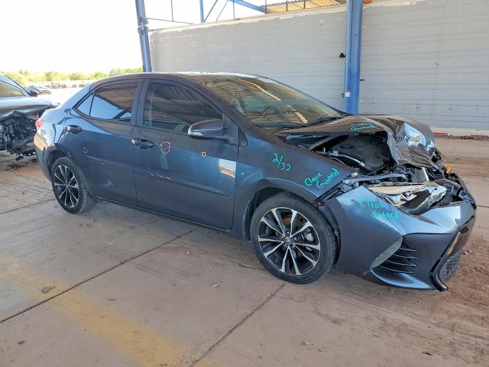 2018 TOYOTA COROLLA SE 4