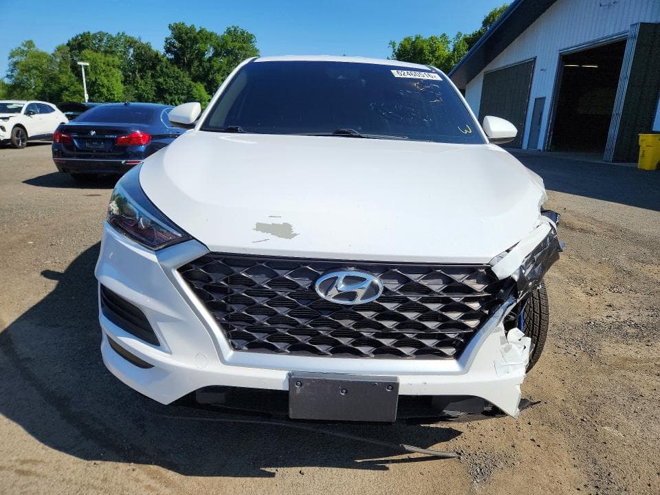 2020 HYUNDAI TUCSON SE SE 5