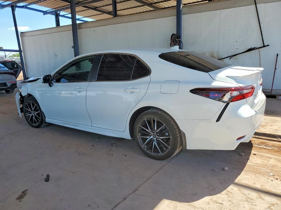 2021 TOYOTA CAMRY SE 2