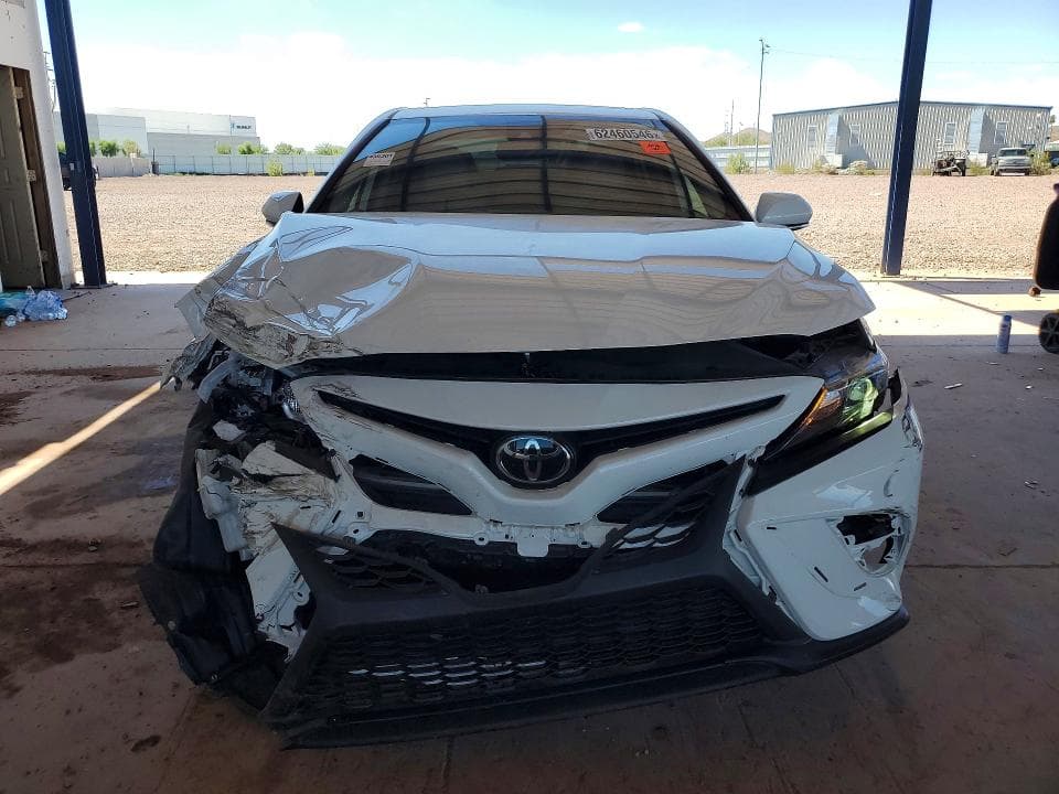 2021 TOYOTA CAMRY SE 5