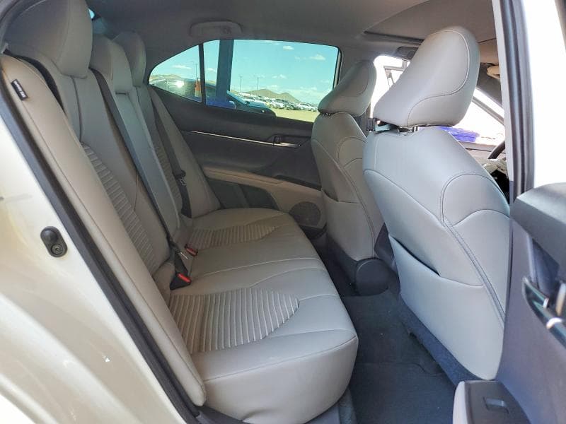 2021 TOYOTA CAMRY SE 10