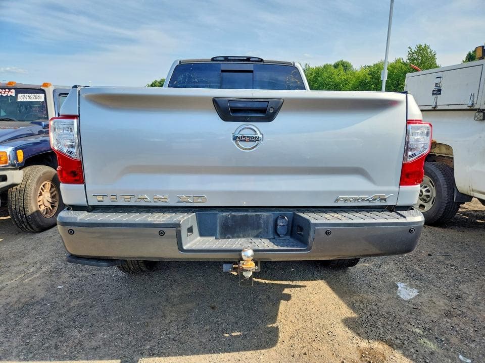 2019 NISSAN TITAN XD S S 6