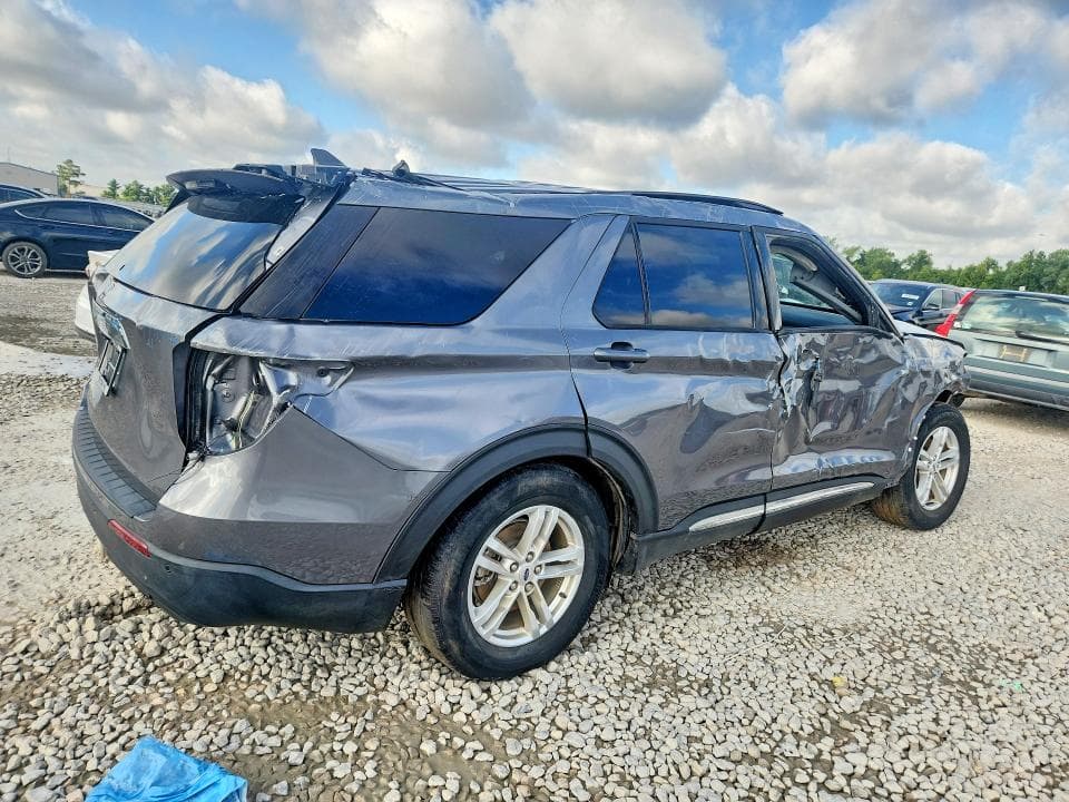 2022 FORD EXPLORER XLT 3