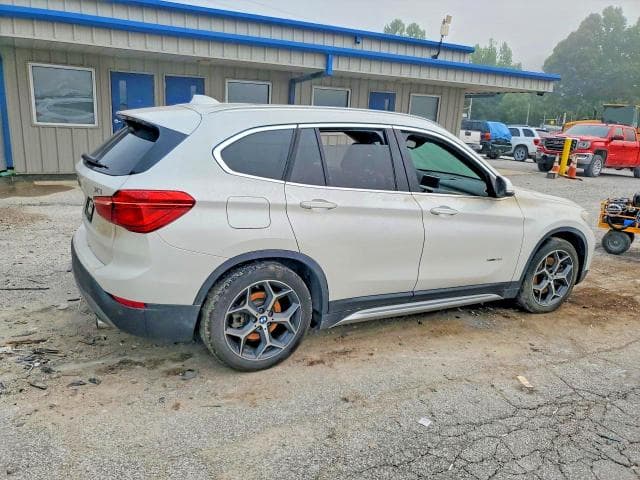 2017 BMW X1 XDRIVE28I 3