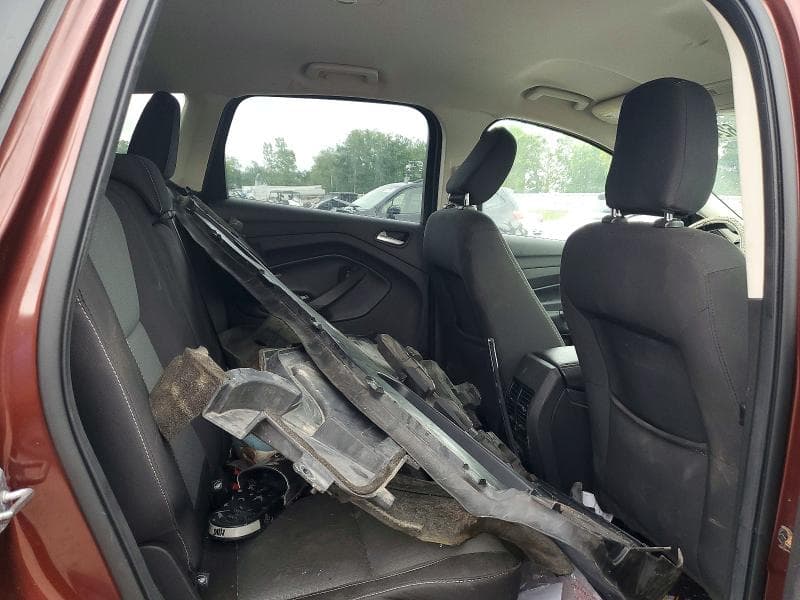 2018 FORD ESCAPE SE 11