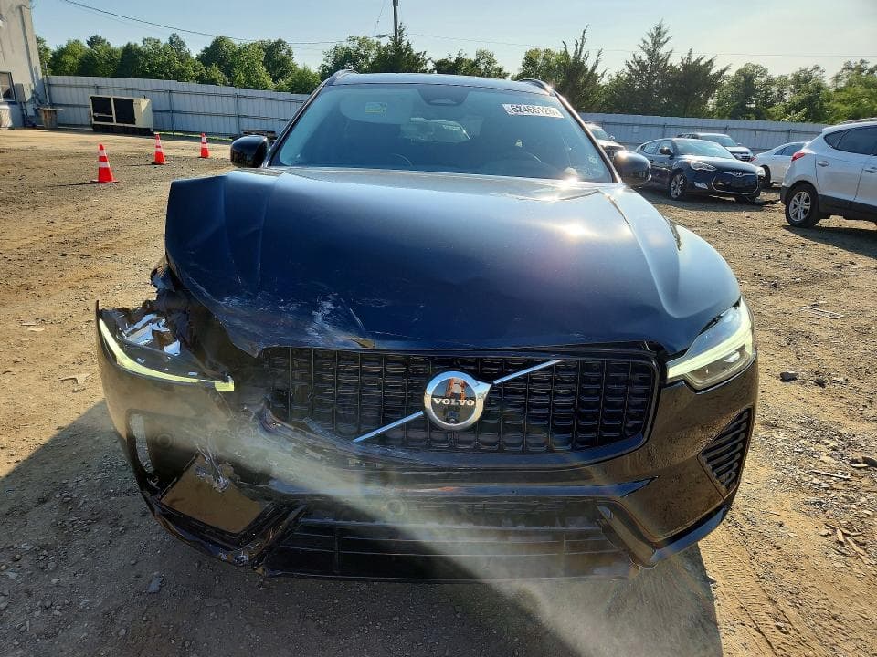 2025 VOLVO XC60 PLUS 5
