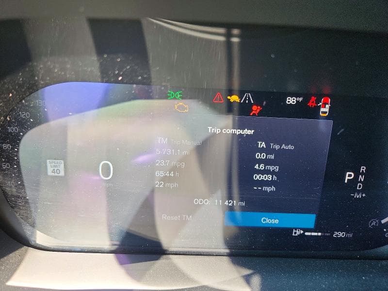 2025 VOLVO XC60 PLUS 9