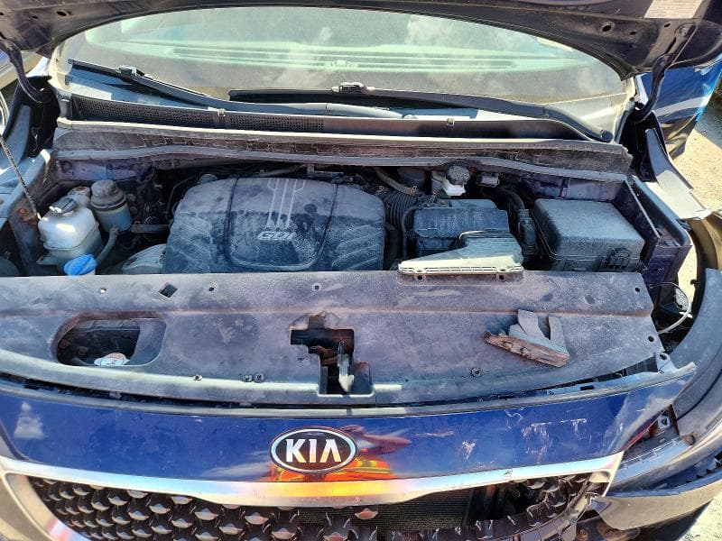 2018 KIA SEDONA LX 12