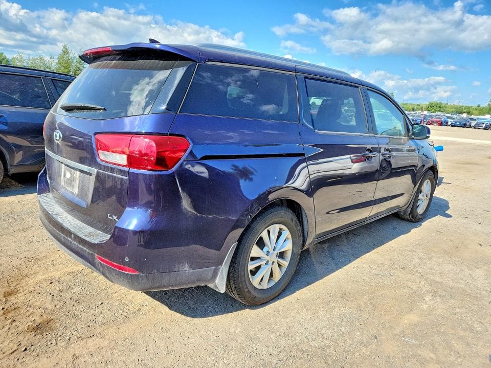 2018 KIA SEDONA LX 3