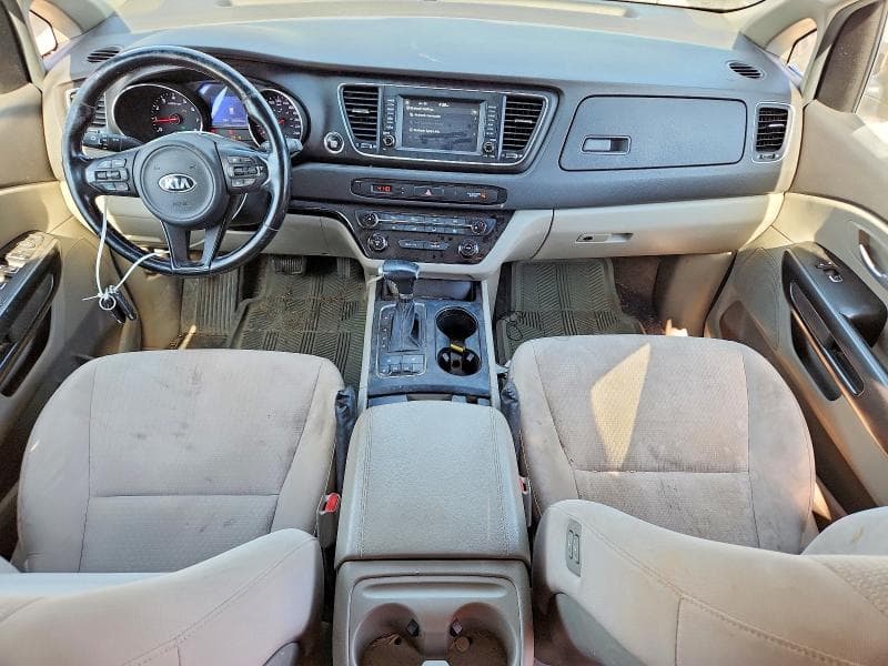 2018 KIA SEDONA LX 8