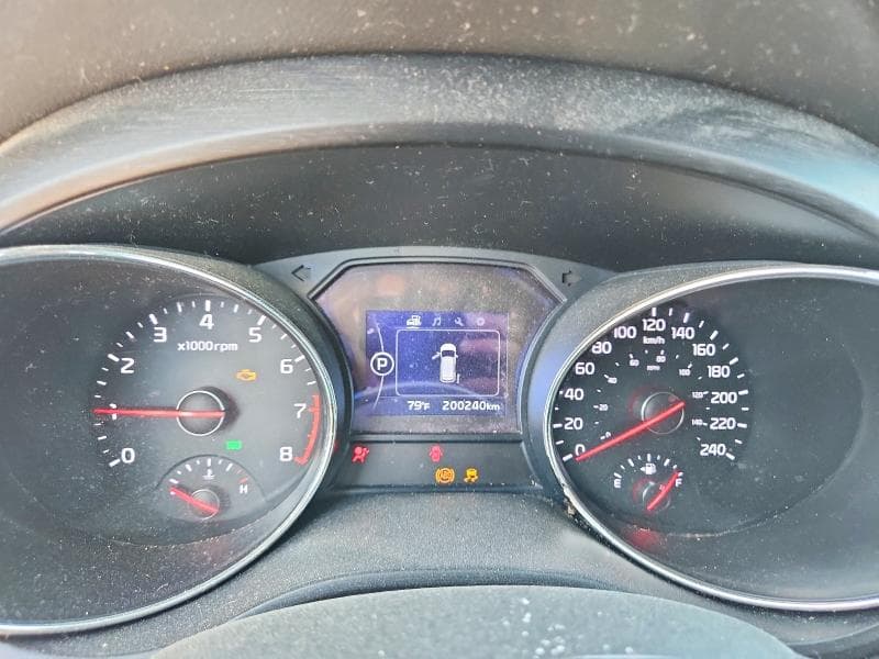2018 KIA SEDONA LX 9