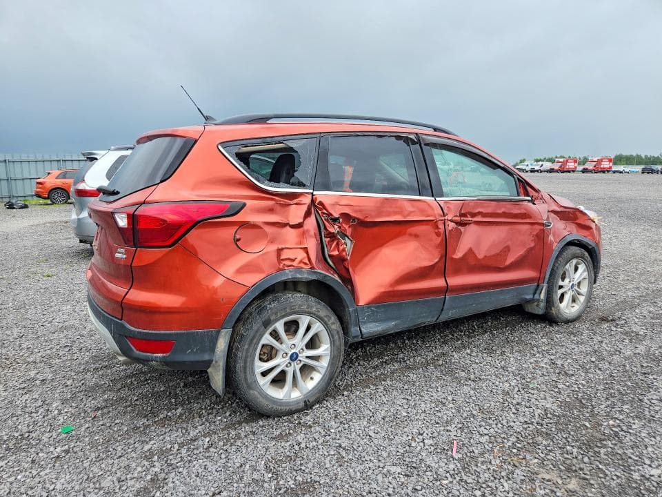 2019 FORD ESCAPE SEL 3