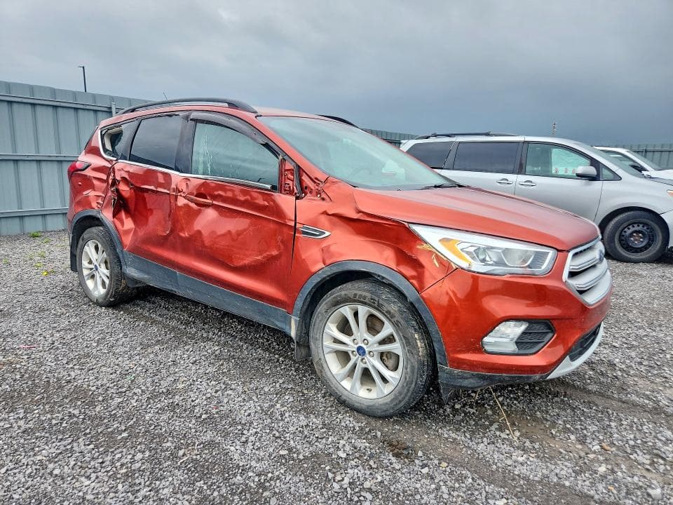 2019 FORD ESCAPE SEL 4