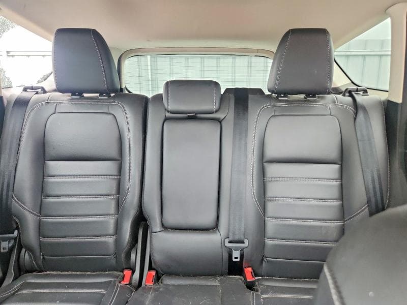 2019 FORD ESCAPE SEL 10