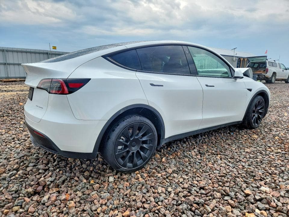 2022 TESLA MODEL Y 3