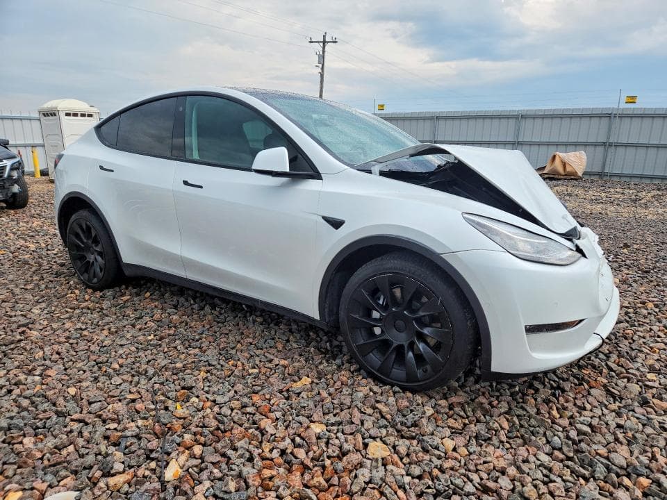 2022 TESLA MODEL Y 4
