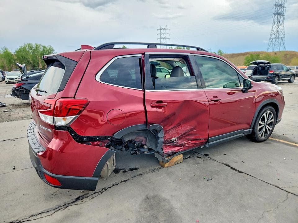 2021 SUBARU FORESTER LIMITED 3