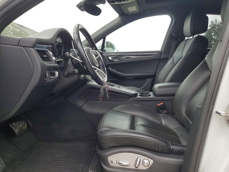 2018 PORSCHE MACAN 7