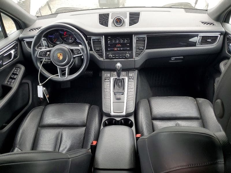 2018 PORSCHE MACAN 8