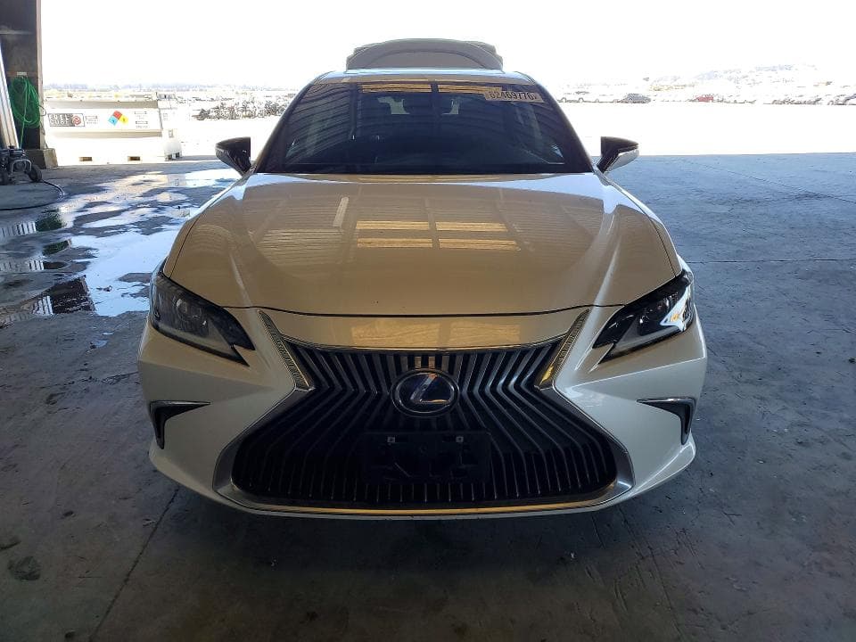 2021 LEXUS ES 300H BASE 5