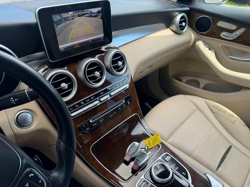 2017 MERCEDES-BENZ GLC 300 4MATIC 300 4MATIC 9