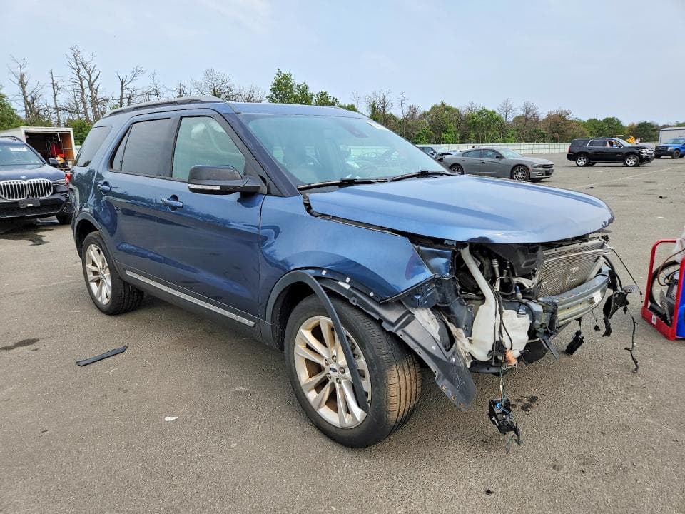 2018 FORD EXPLORER XLT 4