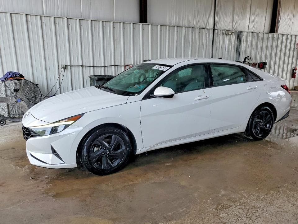 2023 HYUNDAI ELANTRA SEL - 1