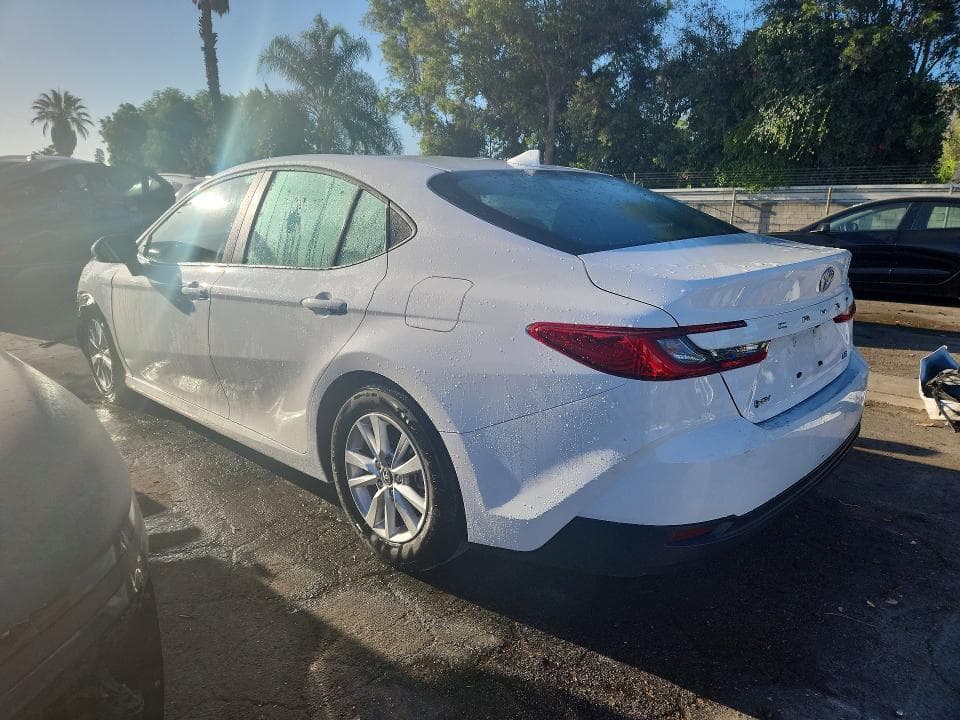 2026 TOYOTA CAMRY LE 2